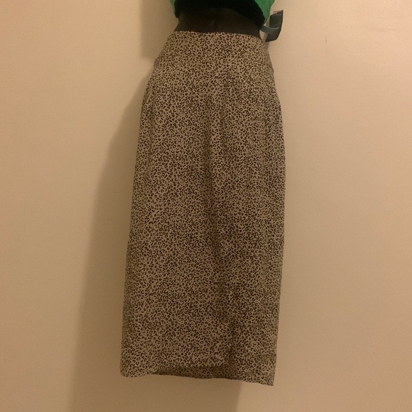 Leopard Silk Skirt - Picture 7 of 7